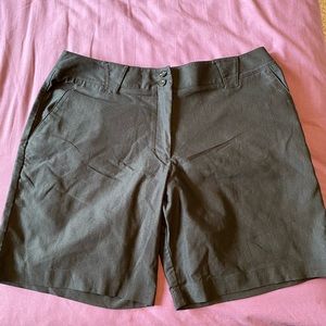 Nike DRI-FIT Black Bermuda Golf Short 12 LIKE NEW!
